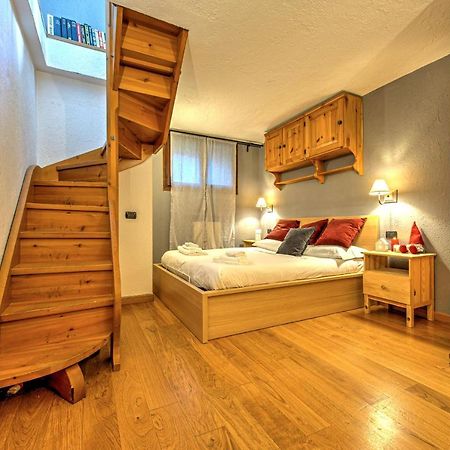 شقة Casa Julie - Accogliente Rifugio Nella Quiete - Cour 0157 كورمايور المظهر الخارجي الصورة